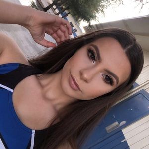 Meet your Posher, Briana